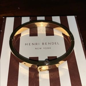 Henri Bender buckle bangle